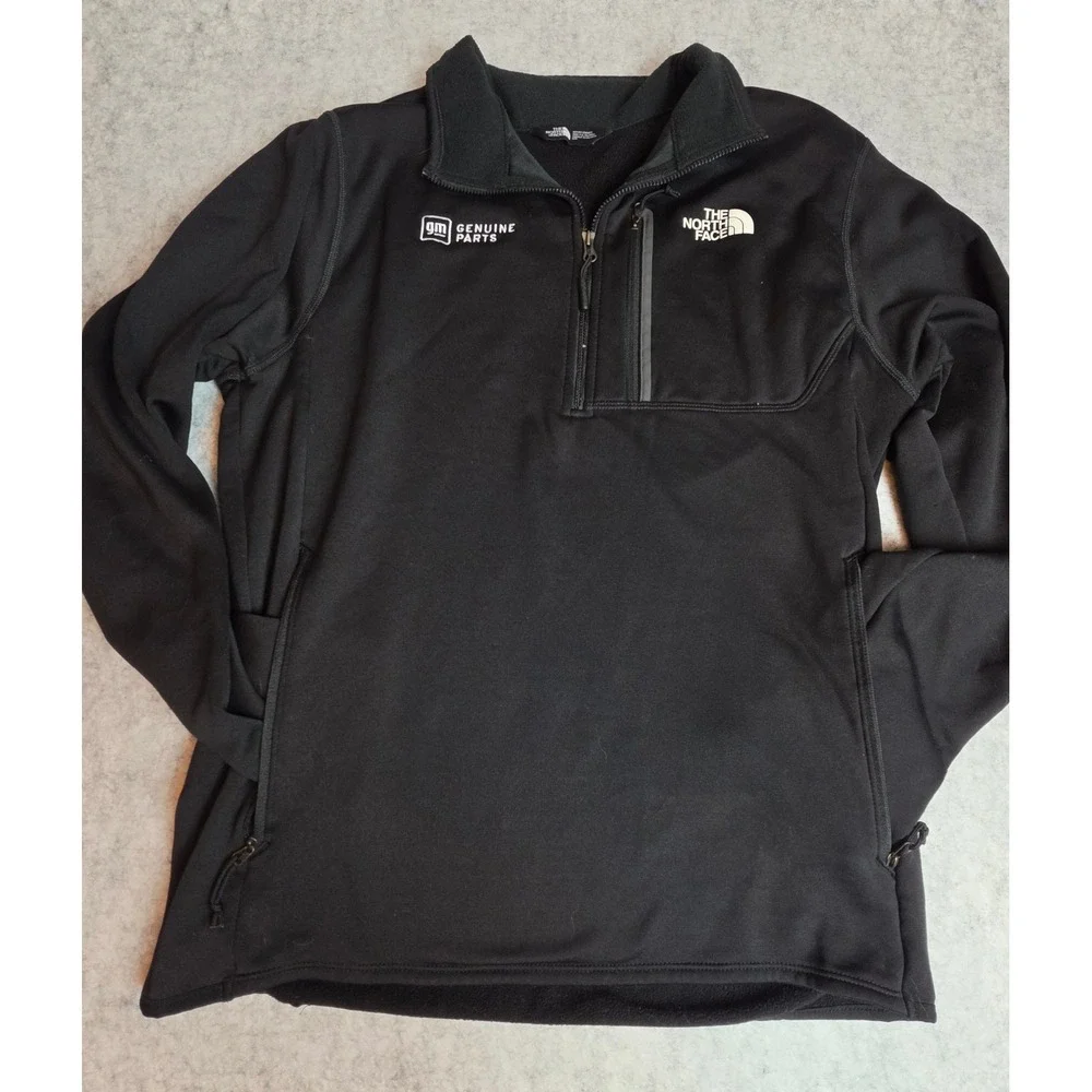 The North Face Mens Black GM Genuine Parts Fleece Quarter Zip Pullover Medium